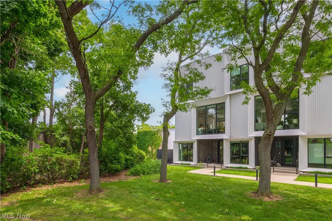 1298 W 58th Street, Cleveland, OH 44102 - #1