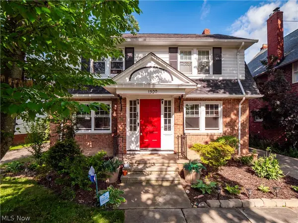 1500 Bunts Avenue, Lakewood, OH 44107