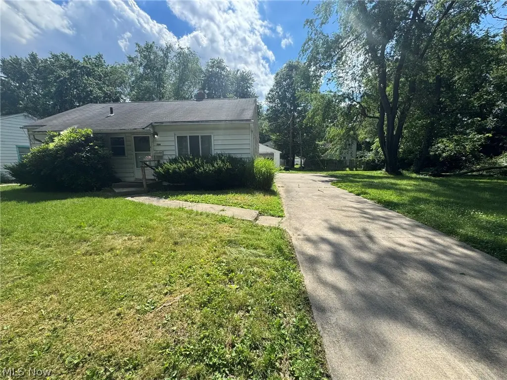 766 Valdes Avenue, Akron, OH 44320 - #1