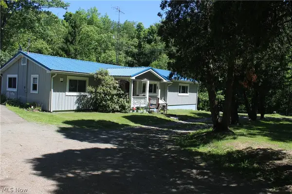 10182 Andora Ne Road, East Rochester, OH 44625