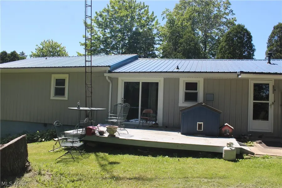 10182 Andora Ne Road, East Rochester, OH 44625 - #3