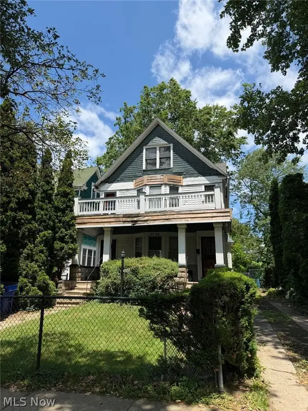 13709 Earlwood Road, Cleveland, OH 44110