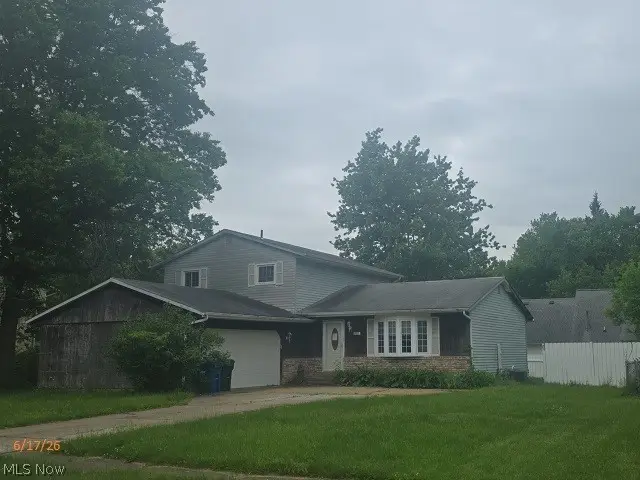 502 Maple Avenue, Sheffield Lake, OH 44054 - #3