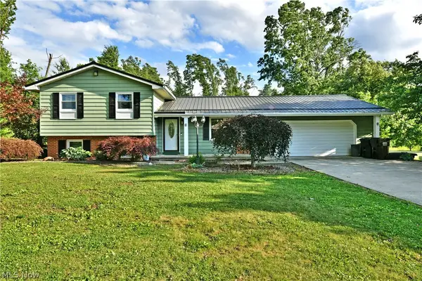 2484 Mahan Denman Road, Cortland, OH 44410