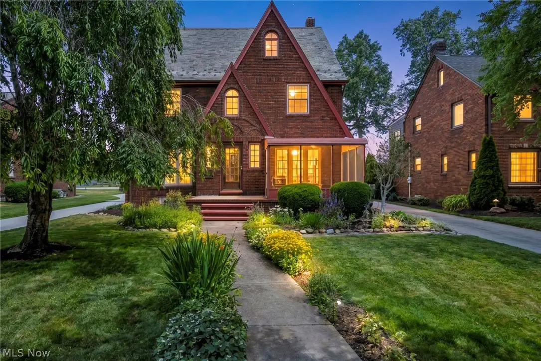 17120 Greenwood Avenue, Cleveland, OH 44111 - #1