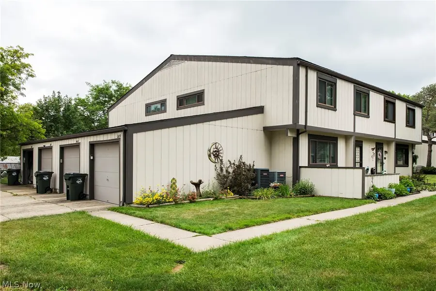 11657 Harbour Light Drive, North Royalton, OH 44133 - #2