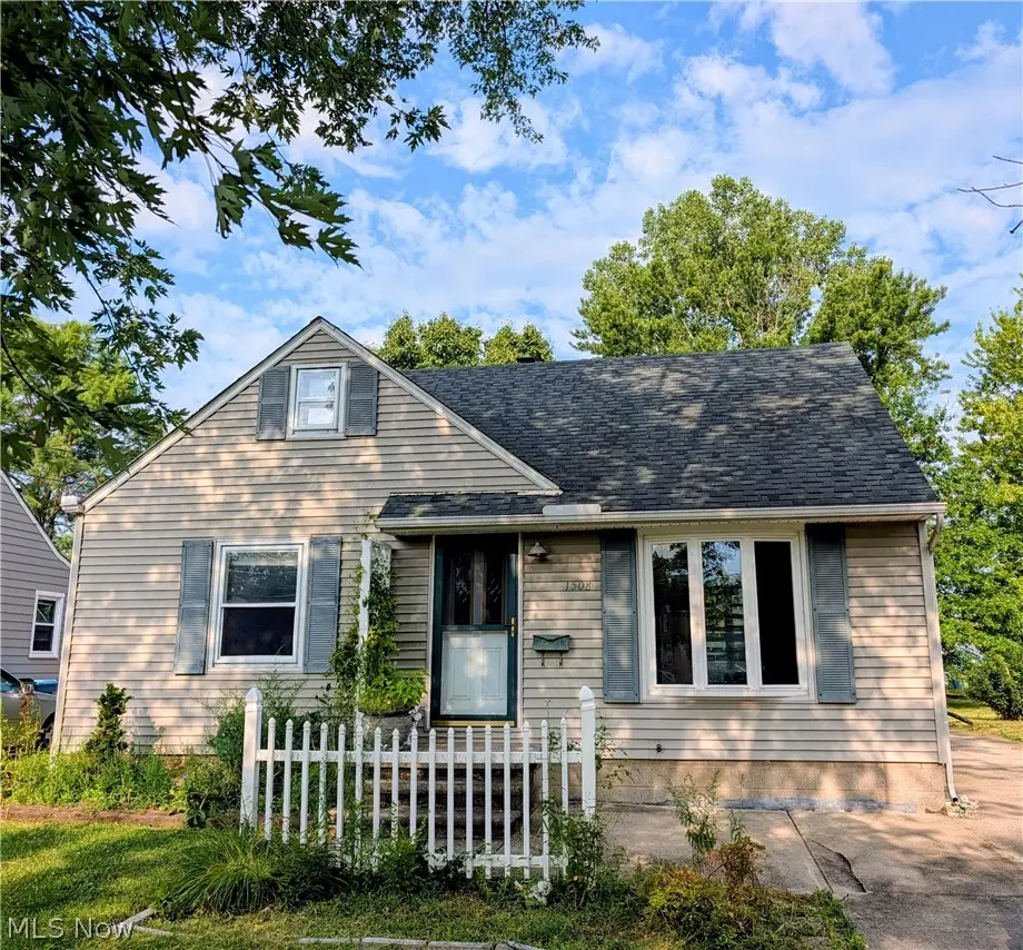 1508 Ohio Avenue, Lorain, OH 44052 - #1