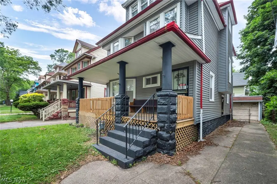 9013 Kempton Avenue, Cleveland, OH 44108 - #3