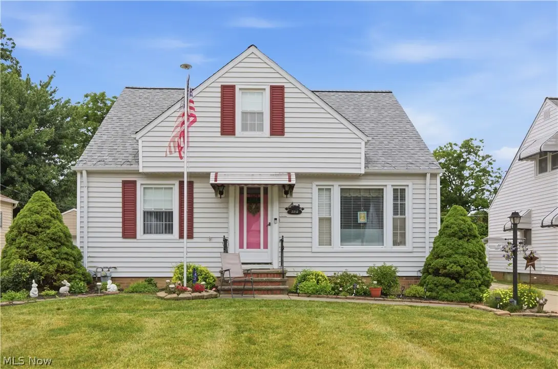 2212 Larchmont Drive, Wickliffe, OH 44092 - #1