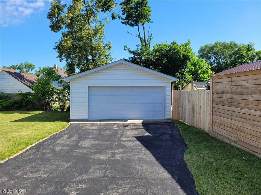 4222 Behrwald Avenue, Cleveland, OH 44109 - #2