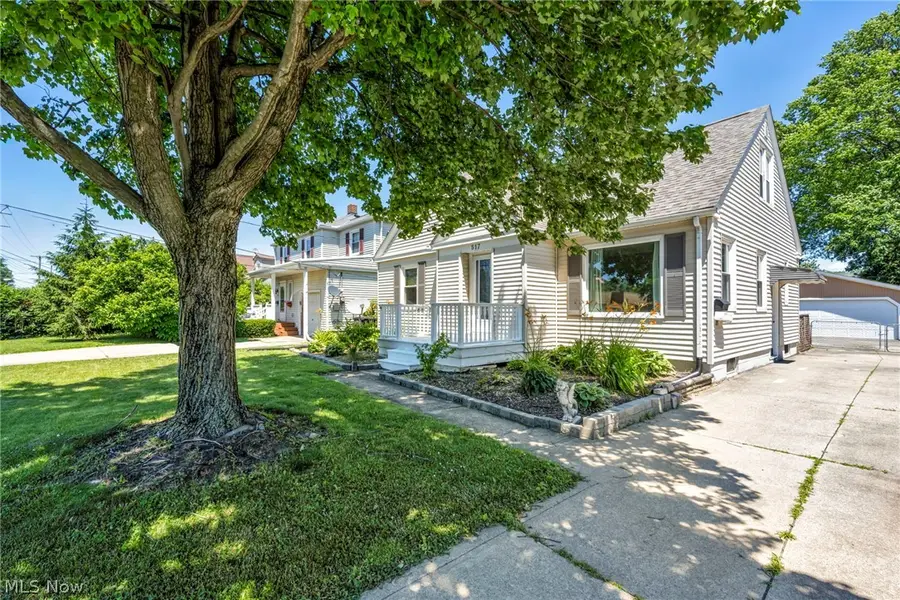 517 Gulf Road, Elyria, OH 44035 - #3