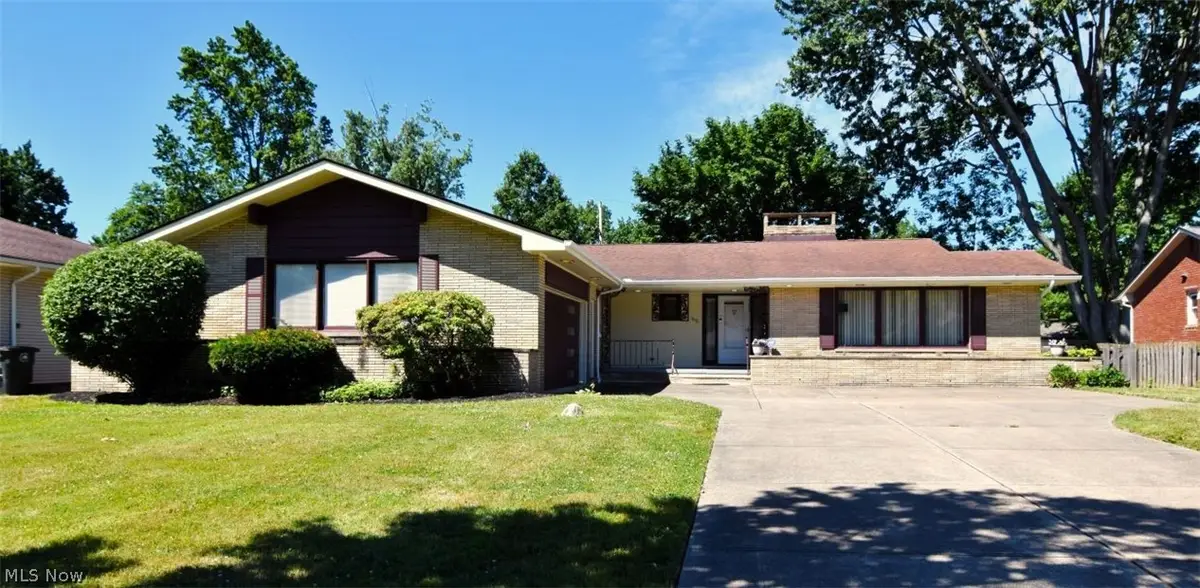 1878 Caronia Drive, Lyndhurst, OH 44124 - #1