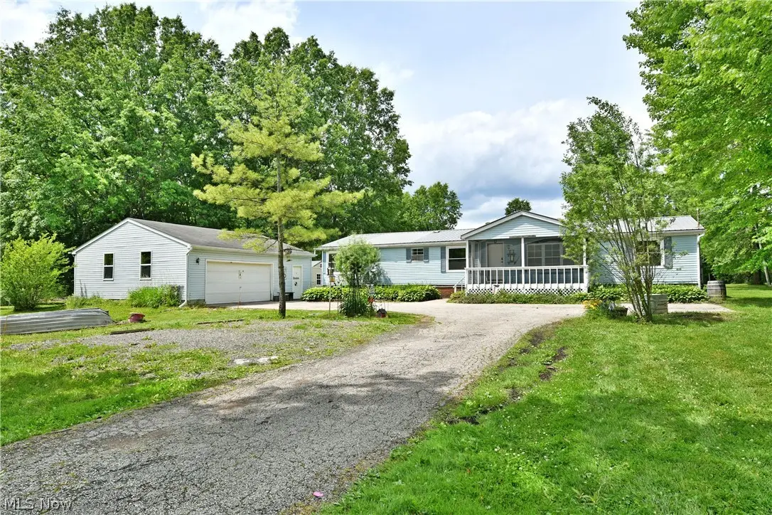 826 Bristol Champion Townline Ne Road, Bristolville, OH 44402 - #1