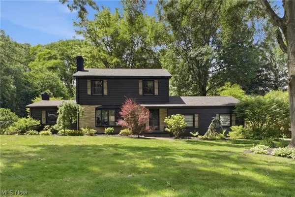 2411 Ridgeview Lane, Poland, OH 44514
