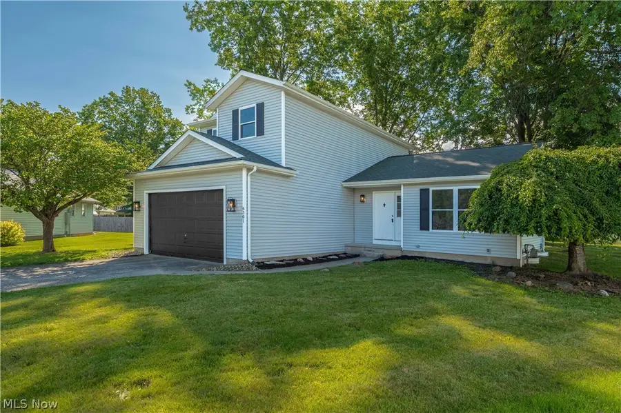 6301 Fiesta Court, Lorain, OH 44053 - #2