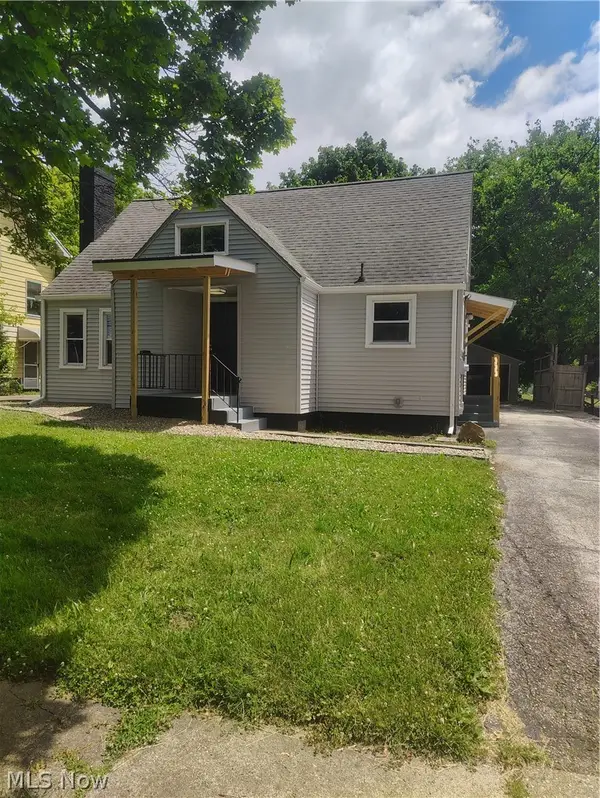 21 Fernwood Avenue, Youngstown, OH 44509