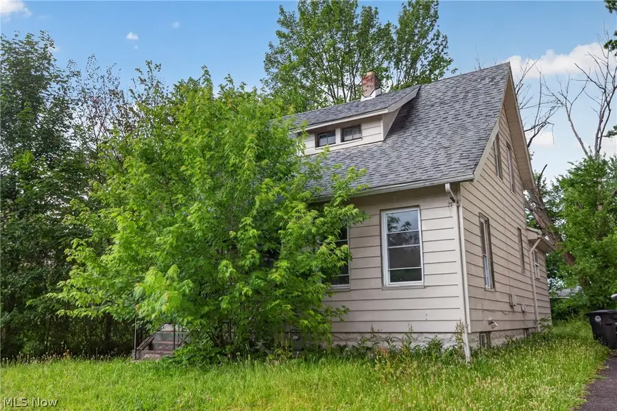 4126 E 142nd Street, Cleveland, OH 44128 - #3