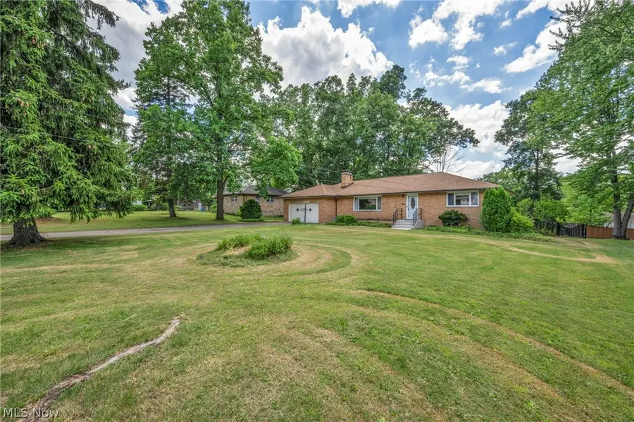 8382 Parkdale Drive, North Royalton, OH 44133 - #3
