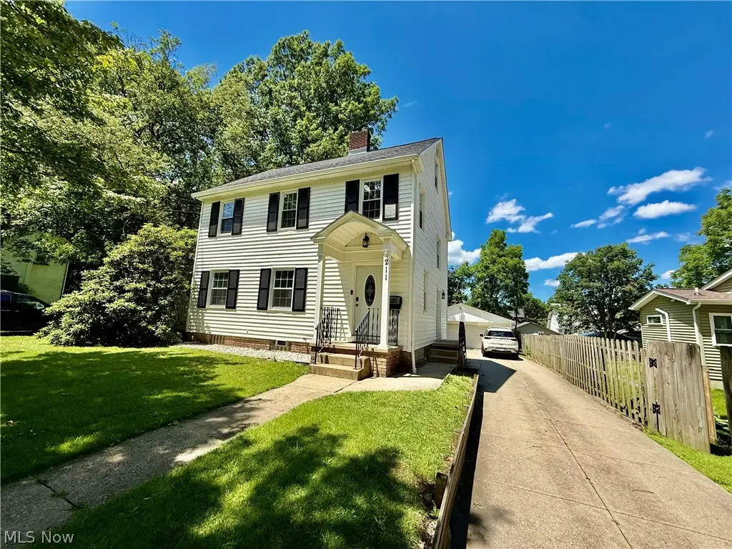 211 Morrison Avenue, Cuyahoga Falls, OH 44221 - #1