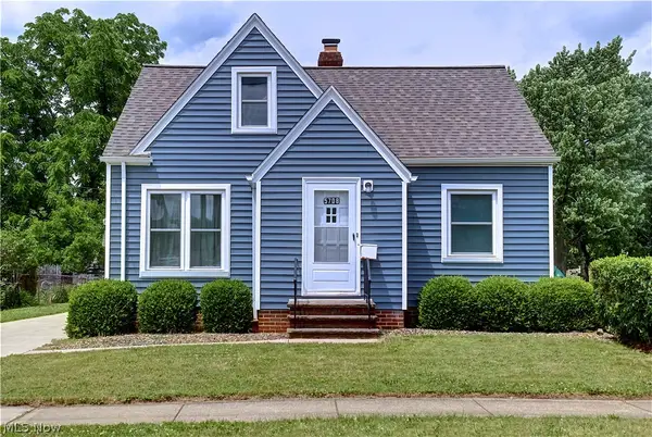 5708 Stickney Avenue, Cleveland, OH 44144