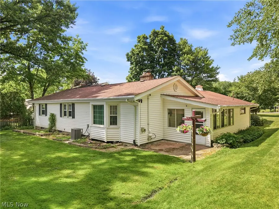 8564 Squires Ne Lane, Warren, OH 44484 - #2