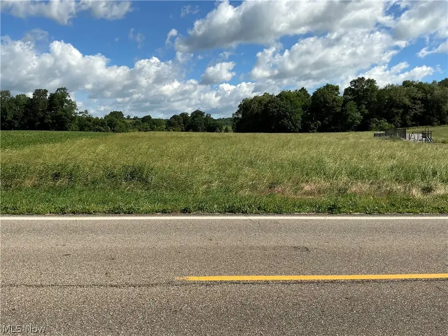 Dolphin Sw Street, Strasburg, OH 44680 - #2