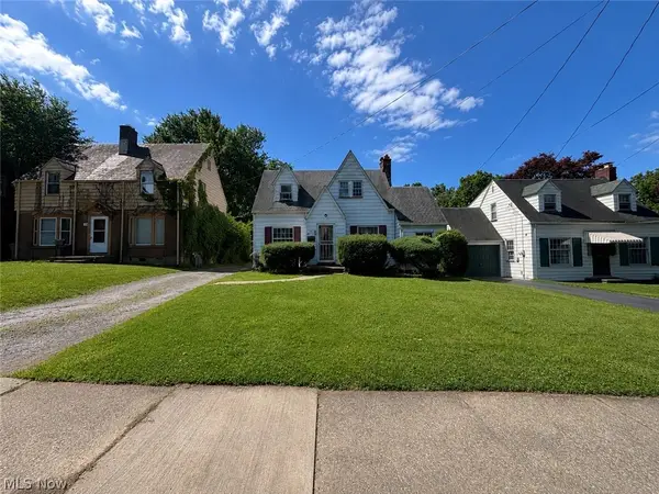 611 Mistletoe Avenue, Youngstown, OH 44511