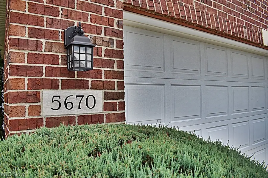 5670 W Longridge Drive, Seven Hills, OH 44131 - #2