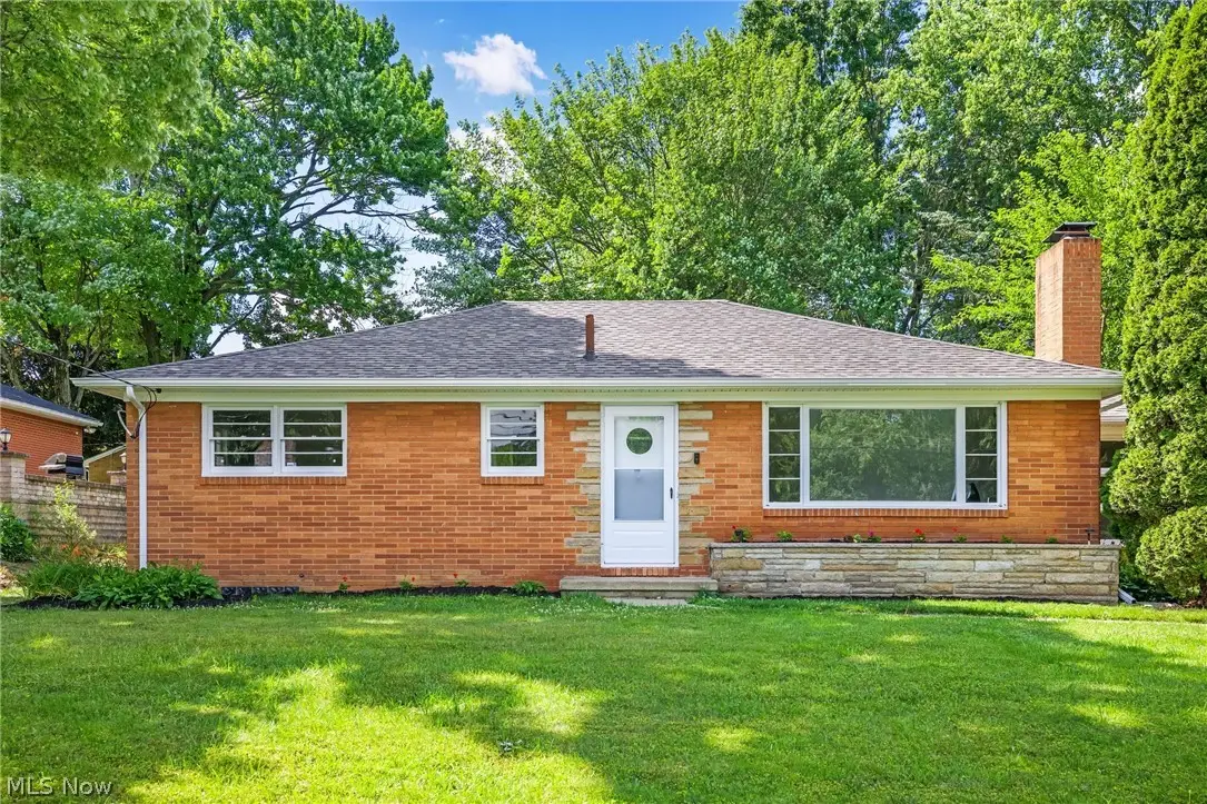 1410 48th Nw Street, Canton, OH 44709 - #1