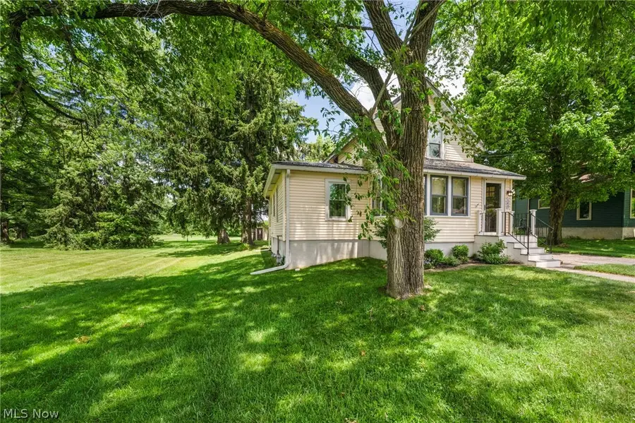 140 5th Avenue, Chardon, OH 44024 - #3