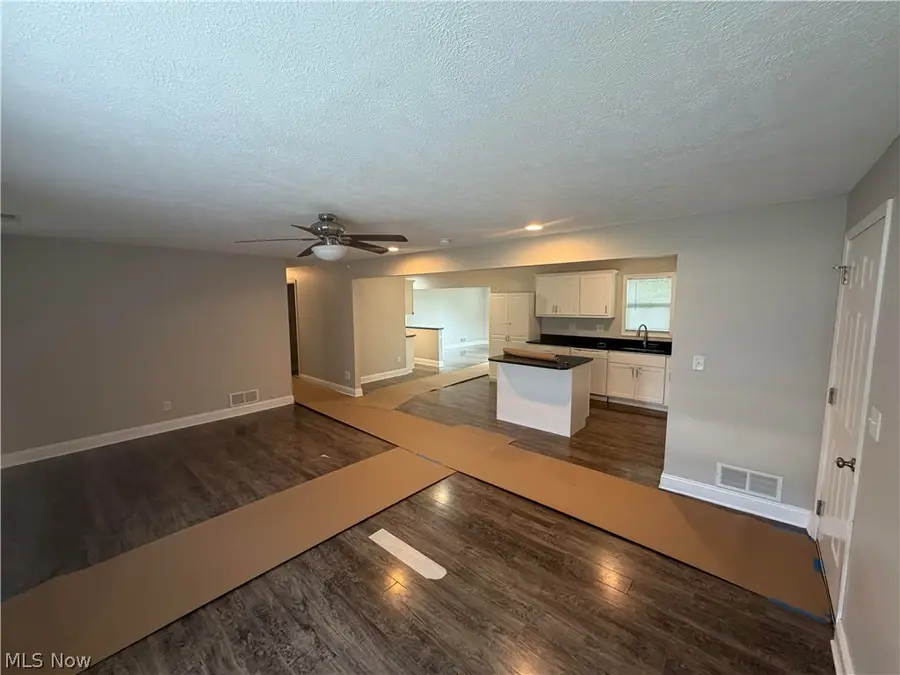 5976 Reynolds Road, Mentor On The Lake, OH 44060 - #2
