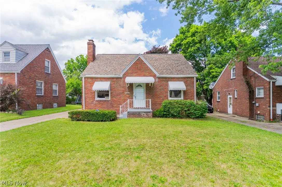 1340 E Boston Avenue, Youngstown, OH 44502 - #1