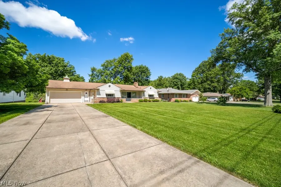 7988 Wright Road, Broadview Heights, OH 44147 - #3