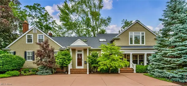 385 Longbeach, Bay Village, OH 44140