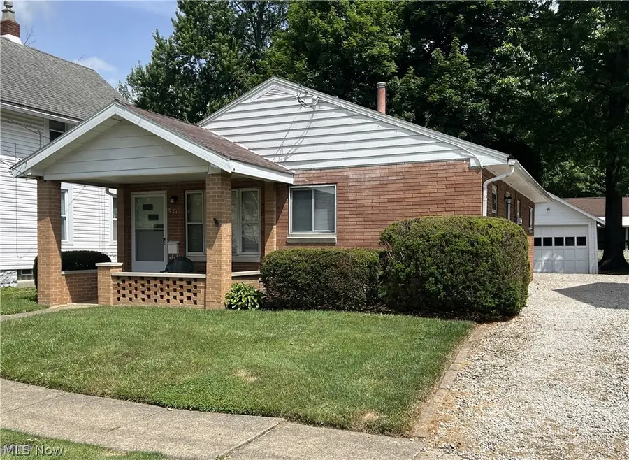 621 Arcadia Avenue, Cuyahoga Falls, OH 44221 - #2