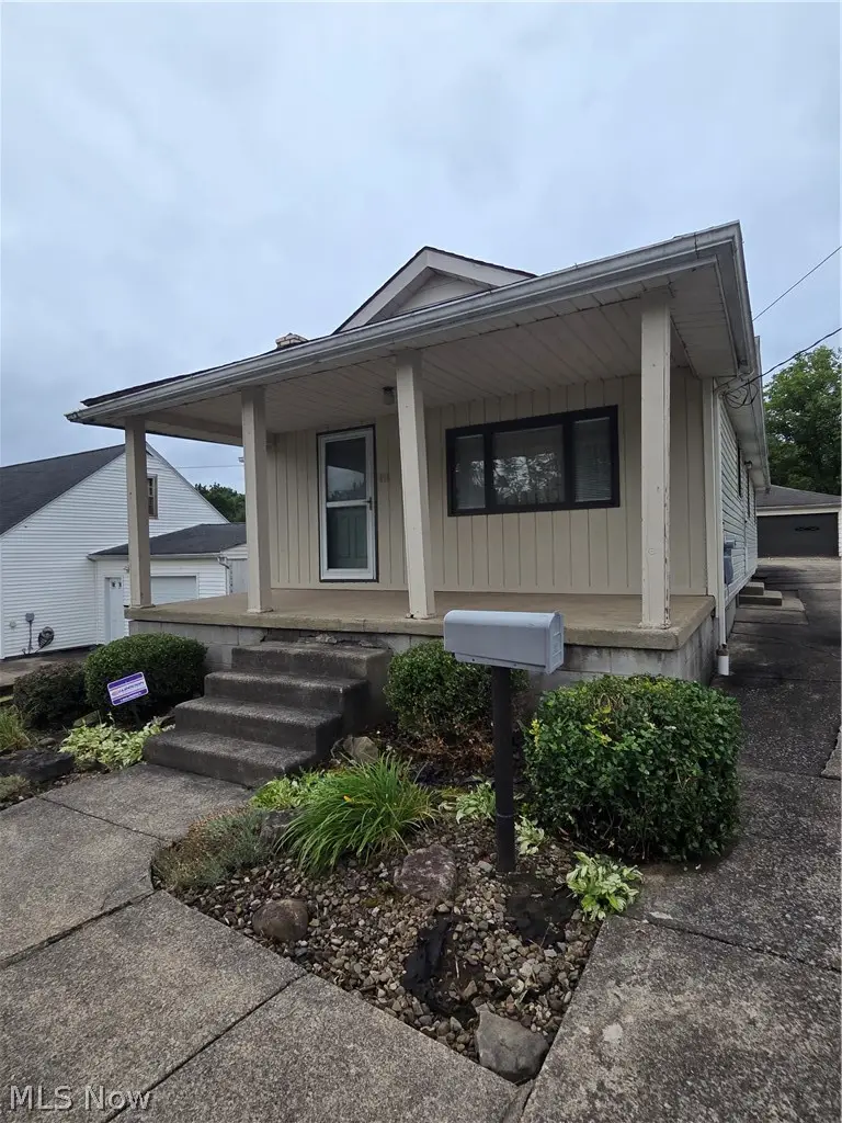 636 Lincoln Avenue, Struthers, OH 44471 - #1
