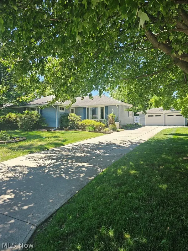 242 Sunset Road, Avon Lake, OH 44012