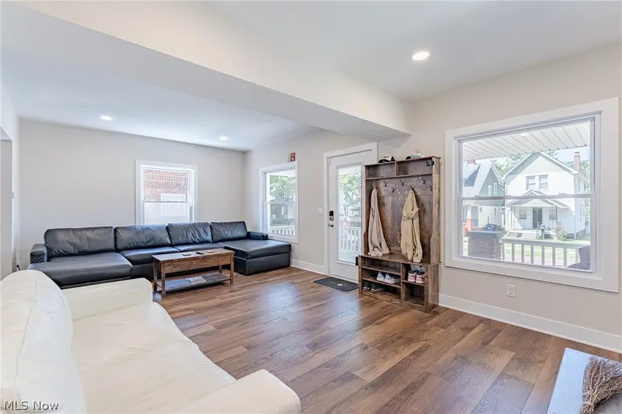 3297 W 127th Street, Cleveland, OH 44111 - #2