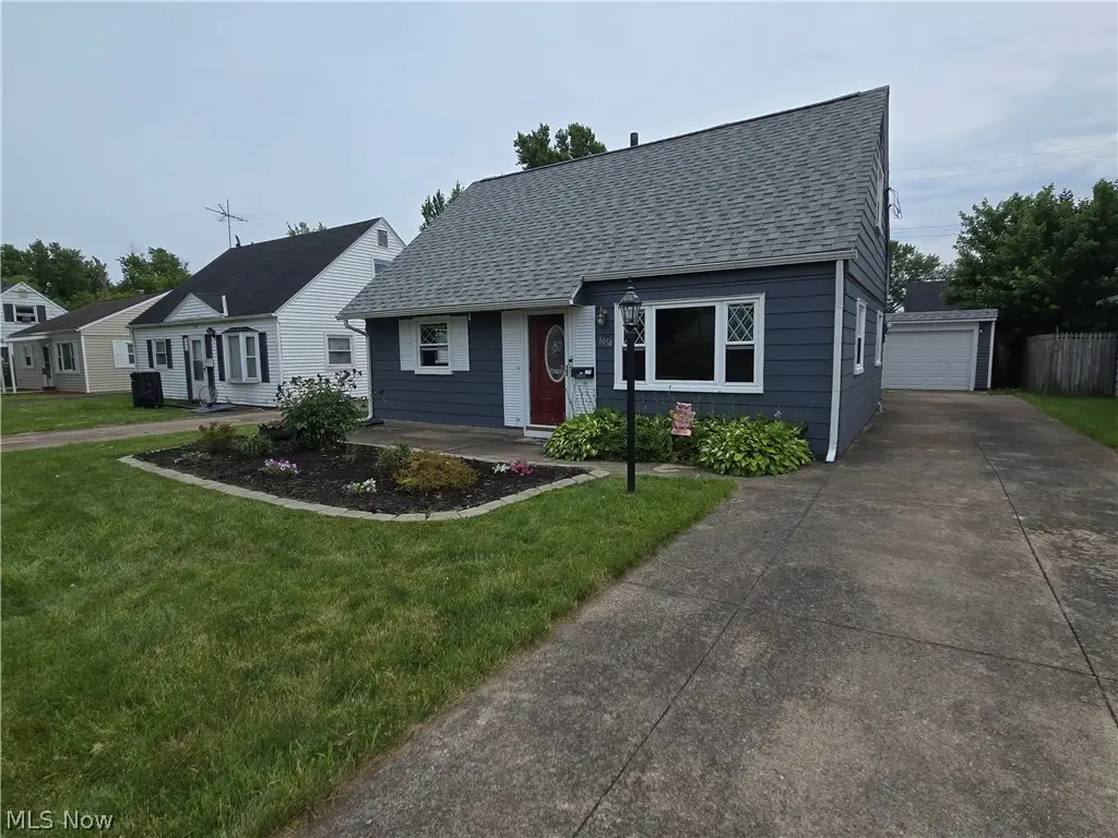 3054 Sterling Road, Lorain, OH 44052 - #1