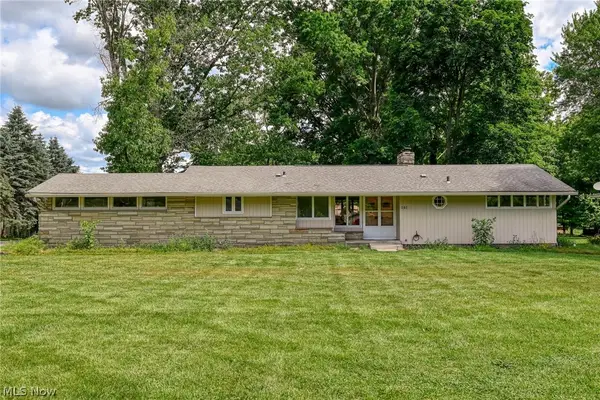 919 Robinson Avenue, Barberton, OH 44203