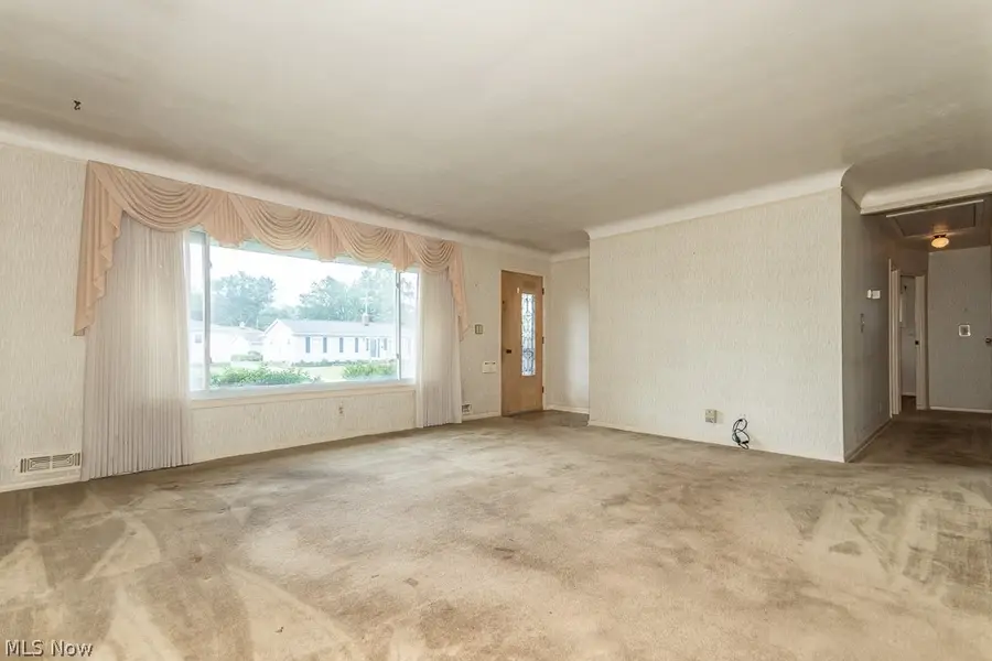 73 E Parkleigh Drive, Seven Hills, OH 44131 - #3