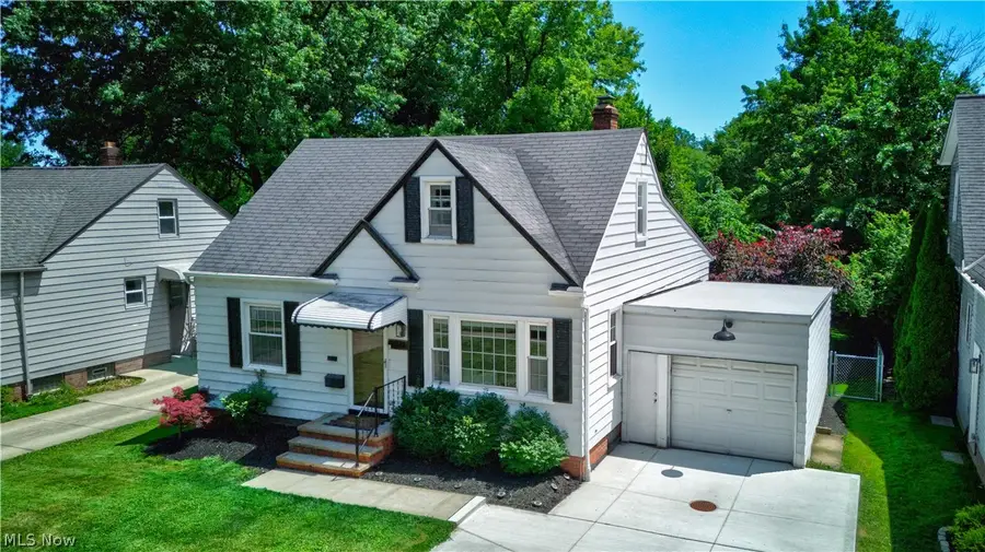 1211 Iroquois Avenue, Mayfield Heights, OH 44124 - #2