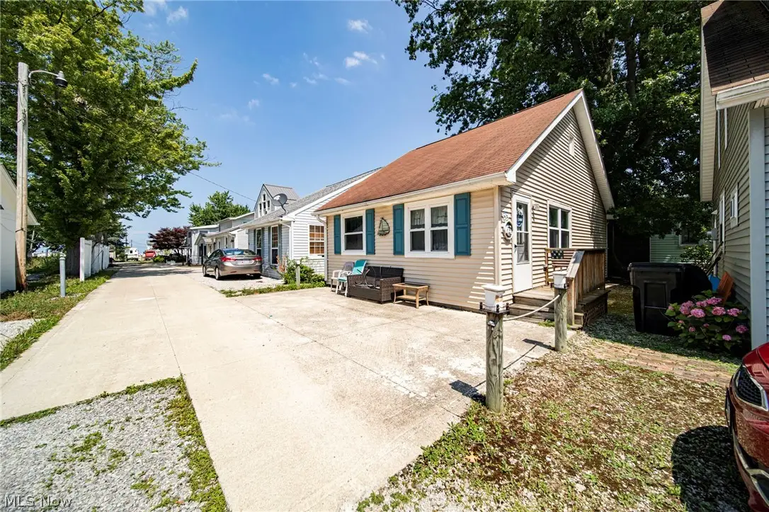 35 Billow Beach, Ashtabula, OH 44004 - #1