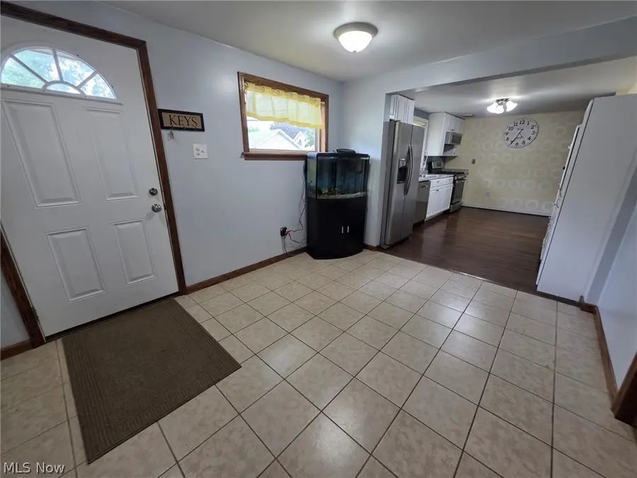 1341 Benton Street, Barberton, OH 44203 - #3