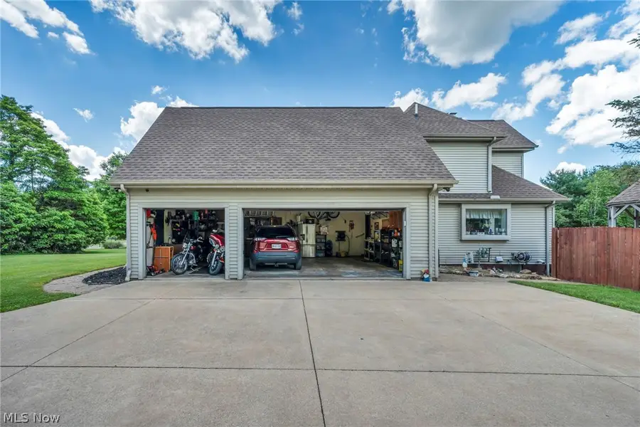 16420 Vernon Drive, West Farmington, OH 44491 - #3