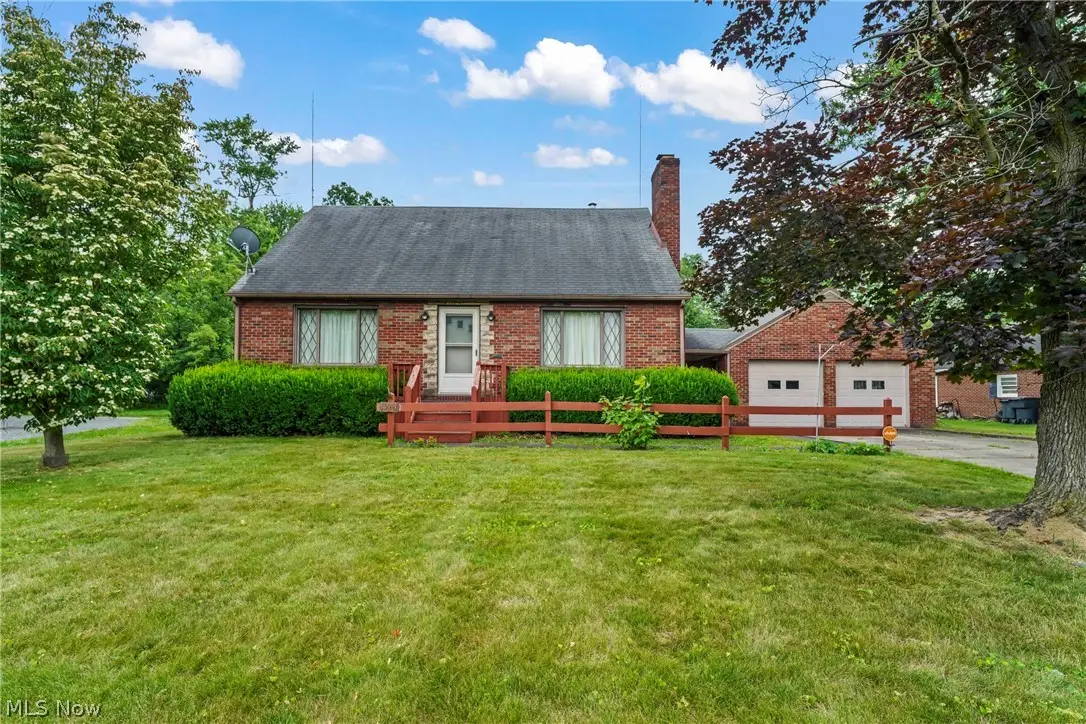 1861 Lexington Nw Avenue, Warren, OH 44485 - #1