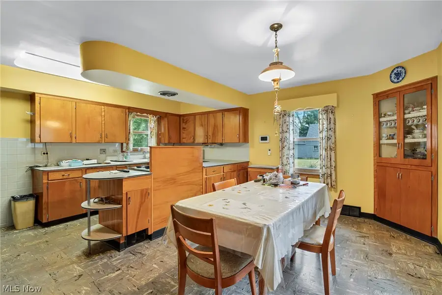1861 Lexington Nw Avenue, Warren, OH 44485 - #2