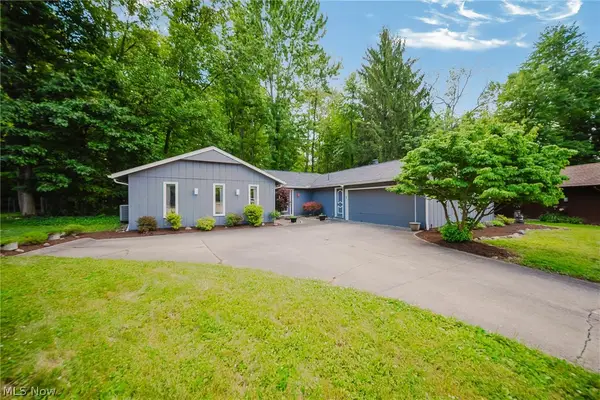 5950 Bayberry Circle, North Ridgeville, OH 44039