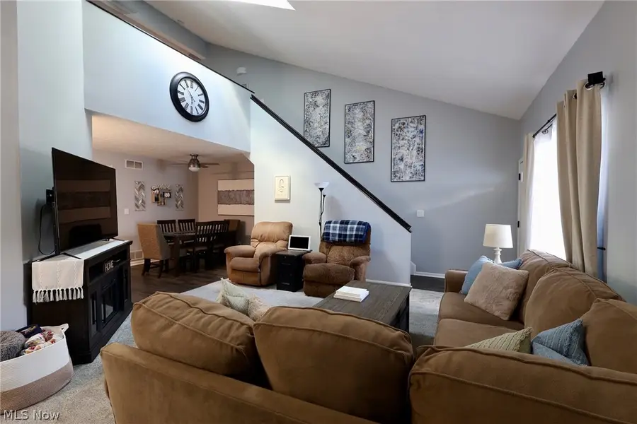 3389 Ivy Hill Circle #D, Cortland, OH 44410 - #2