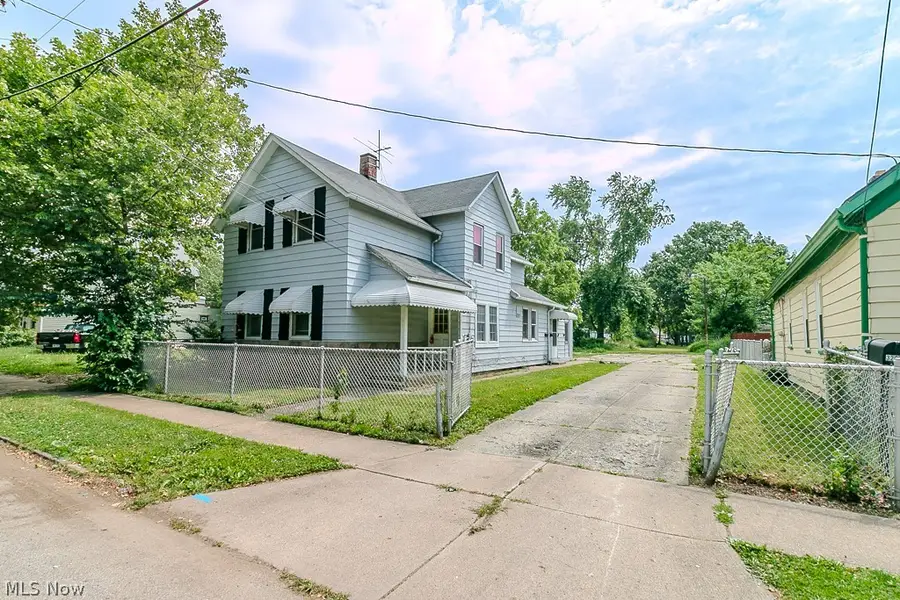 3295 W 46th Street, Cleveland, OH 44102 - #2